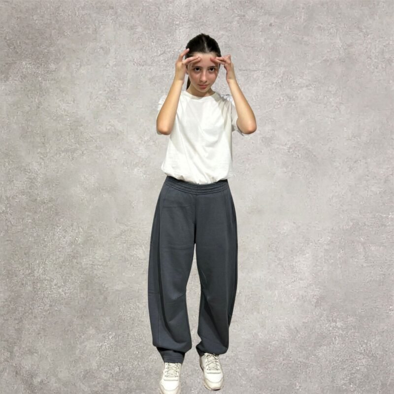 pantalon-ancho-barrel-colegial-gris-topo-unisex.jpg Pantalón Barrel Unisex Gris Topo